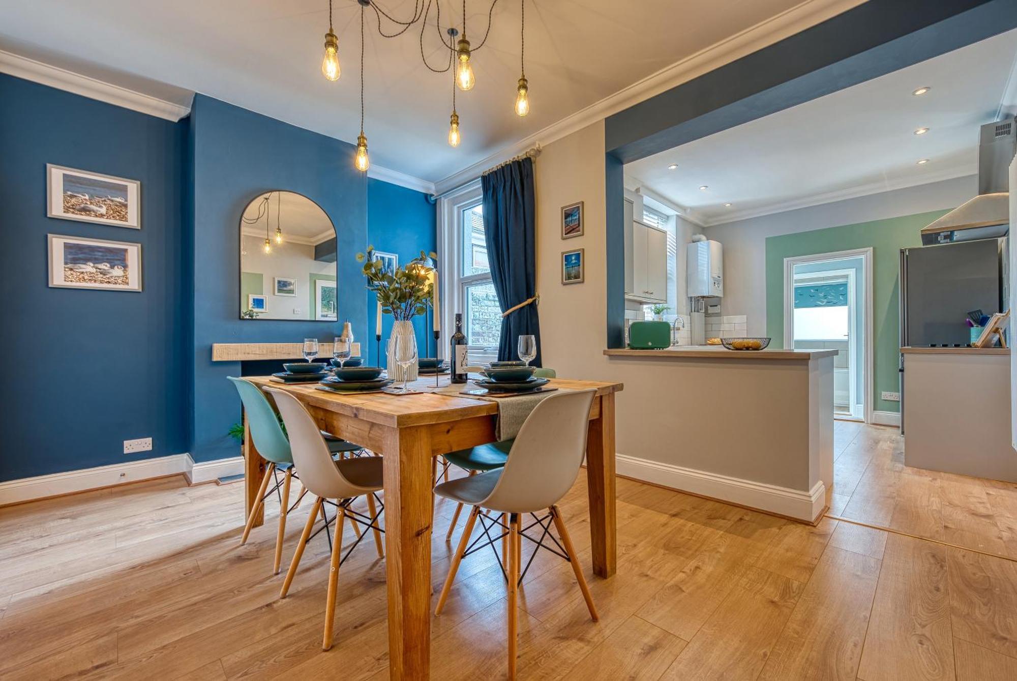 2 Bedrooms Modern, Stunning & Stylish Contractor House, Prime Portsmouth Location With Free Parking Permit, Summer Special Offer!! - By Blue Puffin Stays Екстер'єр фото